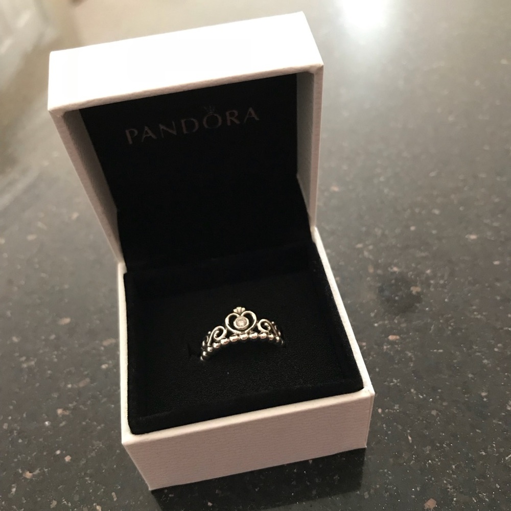Pandora Ring